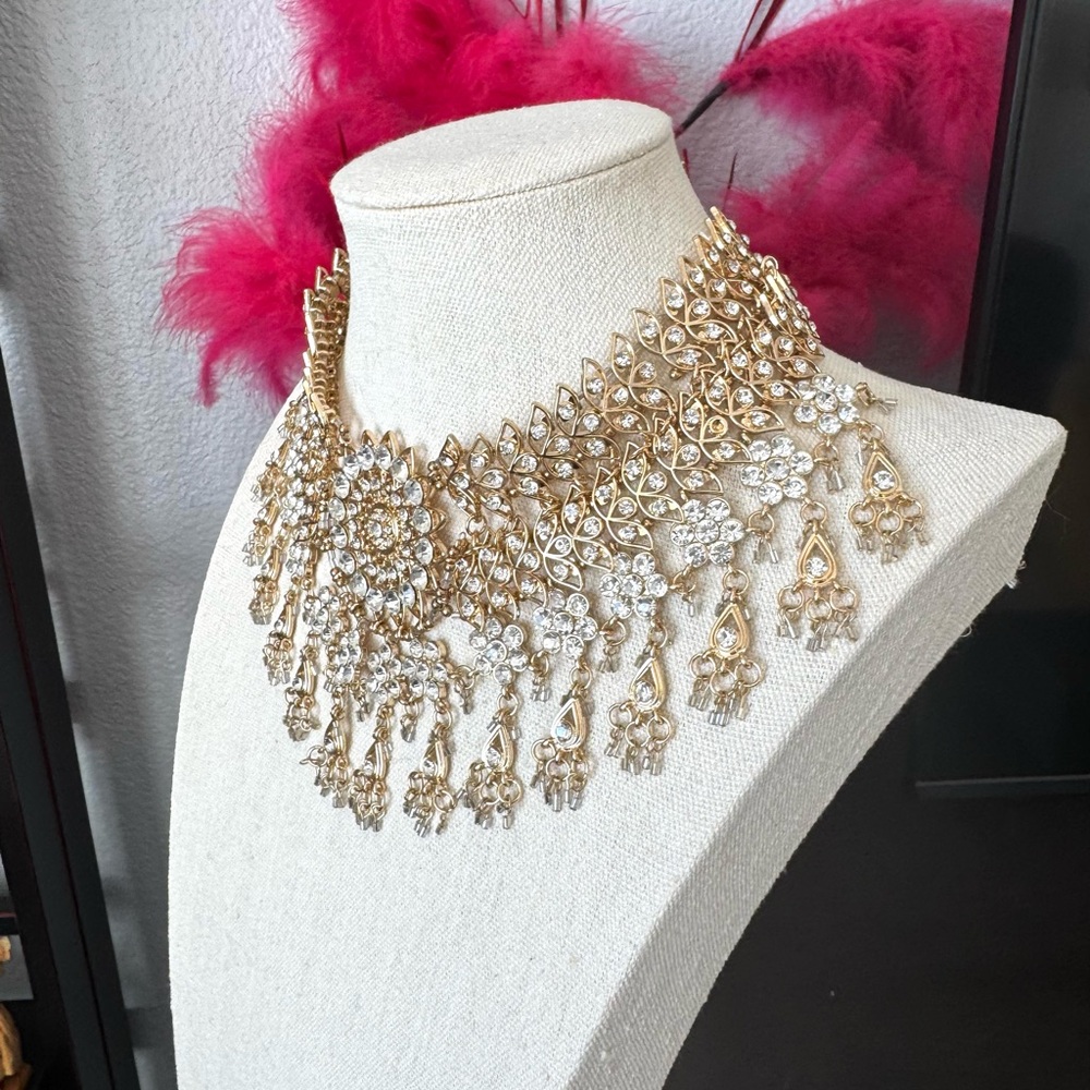 Off Park Collection Floral Pattern Collar Necklace - Picture 6 of 10